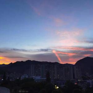 男人和女人日皮做爱男人爬女人身上舔皮图片视频
